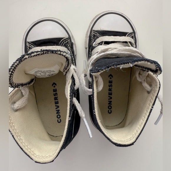 Infant Converse High-Top Sneakers - Size 6 - Picture 4 of 10